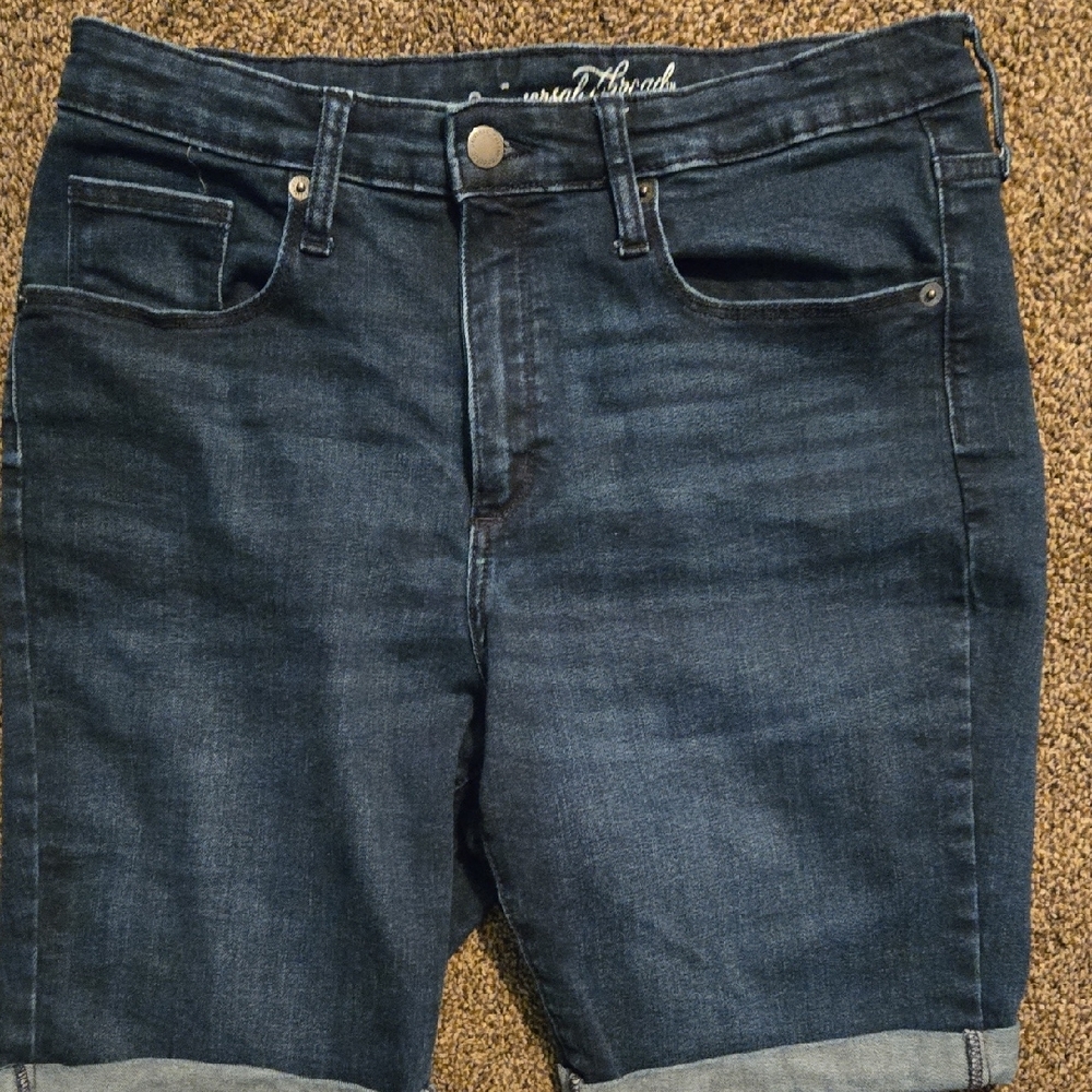 Universal Thread Dark Indigo Denim Shorts - Picture 3 of 4